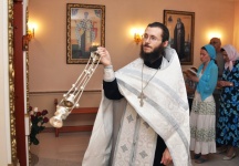 Молебен пред иконой Пресвятой Богородицы «Всецарица», пятилетие храма, расположенного на территории онкологического центра. 31 августа 2011