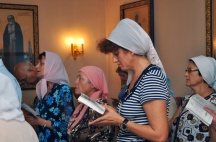 Молебен пред иконой Пресвятой Богородицы «Всецарица», пятилетие храма, расположенного на территории онкологического центра. 31 августа 2011