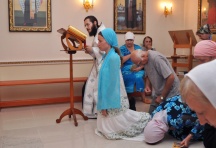 Молебен пред иконой Пресвятой Богородицы «Всецарица», пятилетие храма, расположенного на территории онкологического центра. 31 августа 2011