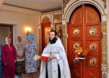 Молебен пред иконой Пресвятой Богородицы «Всецарица», пятилетие храма, расположенного на территории онкологического центра. 31 августа 2011