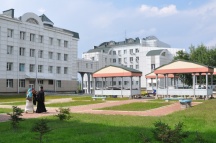 Молебен пред иконой Пресвятой Богородицы «Всецарица», пятилетие храма, расположенного на территории онкологического центра. 31 августа 2011