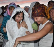 Крещение Сатоми Мидзогути в Японском море.  Межепархиальный молодежный слет «Андреевский городок».