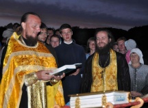 Крещение Сатоми Мидзогути в Японском море.  Межепархиальный молодежный слет «Андреевский городок».